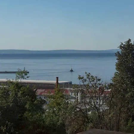 Apartment Apartman Anabela Rijeka